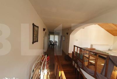 Casă cu 6 camere cu Teren 1600 Mp în Sânmihaiu Român - 3