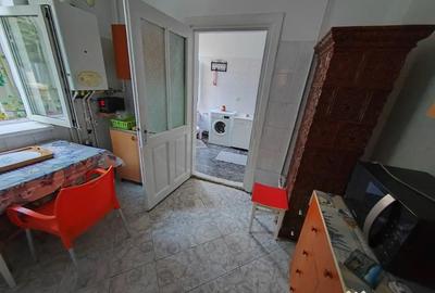 Casă cu 2 camere cu Teren 150 Mp în Moșilor - 5