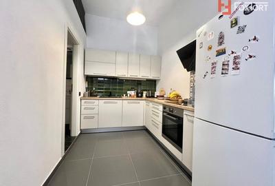 Apartament cu o camera la etajul 1 de vanzare, zona Piata Maria - 6