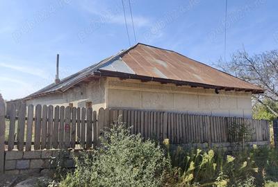Vanzare casa batraneasca la poalele Mun?ilor Macin 1000 mp teren, 5 camere, vedere panoramica - 6