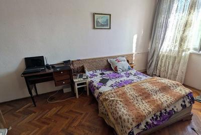 Apartament cu 2 camere decomandat în Calea București - 7