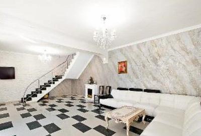 Casa P+1E si teren 370 mp, singur in curte - Piata Centrala - 29