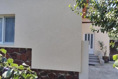 Ocazie!!! Casa selecta singur in curte 3 cam si doua terase cu teren 700 mp in Arad - 1