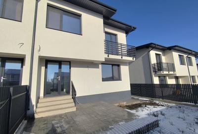 Duplex cu 4 camere cu Canalizare în Popas Păcurari - 19