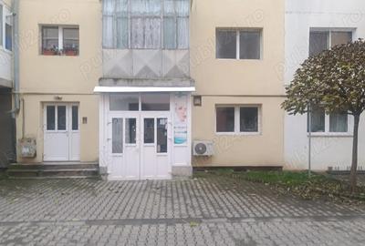 Inchiriez spa?iu comercial - 1