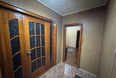 Apartament cu 2 camere semidecomandat, mobilat în Cornișa - 3