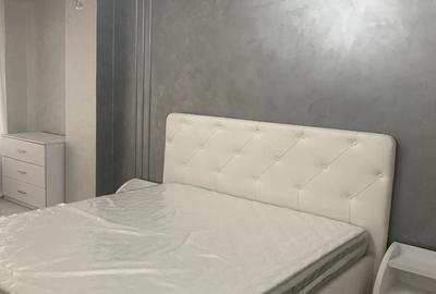 Garsonieră decomandată în Tei