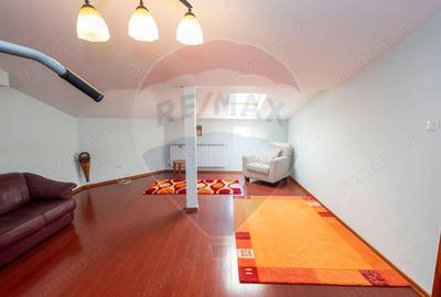 Casă cu 5 camere cu Canalizare în Central - 6