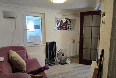 Dorobanti, chiar pe strada Ion Bogdan, apartament in vila la mansarda,