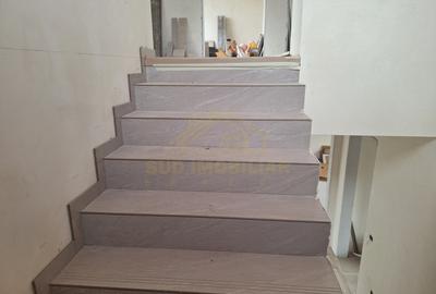 Casă individuală cu 5 camere cu Canalizare în Central - 16