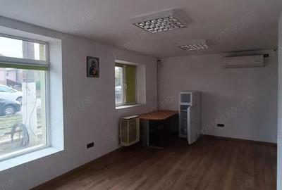 Spatiu Comercial 54 mp de Inchiriat Vad Excelent, Gradi?te Arad - 10