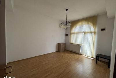 Casă cu 4 camere în Roșu - 1