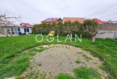 Spațiu comercial, în Sub Arini - 8