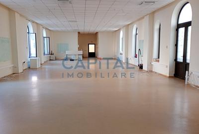 CLADIRE CU ARHITECTURA EMBLEMATICA - FOST SEDIU INTEL - 10