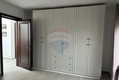 Casă cu 4 camere cu Teren 622 Mp în Girov - 2