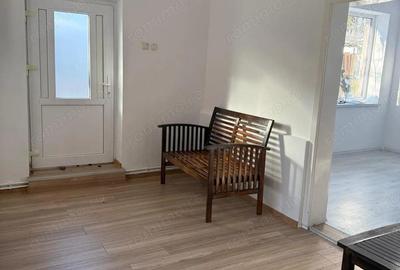 Central - Inchiriere casa 2 camere - Str. Revolutiei - 7