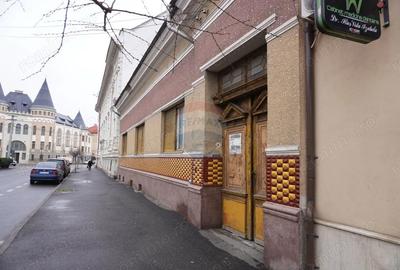 Casă cu 5 camere cu Teren 308 Mp în Central - 6