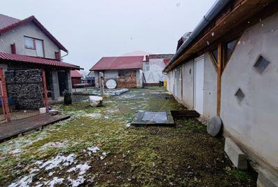 Casă cu 3 camere cu Teren 368 Mp în Sud - 2