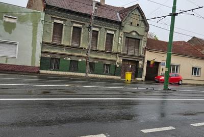 Casă cu 7 camere în Central - 2