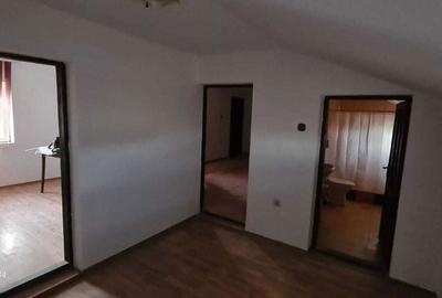 Casă cu 3 camere în Perișoru - 5