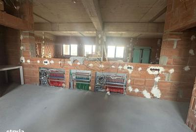 Spațiu comercial, de 1,693 mp, în Central - 7