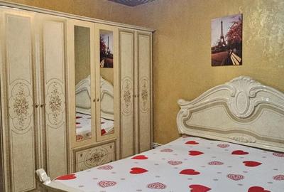 Apartament cu 3 camere semidecomandat în Micro 17 - 2
