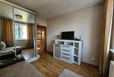 Apartament cu 3 camere decomandat în Romană - 1