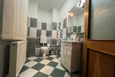 Casa individuala cu 6 camere, 3 bai, garaj, teren 500 mp si 2 fronturi - 7