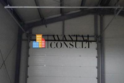 Spațiu comercial, de 560 mp, în Central - 4