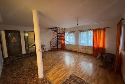 Casa 7 camere + spa?iu comercial 55 mp Or?i?oara, 0% comision - 4