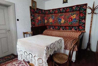 Vand casa cu teren la tara - 6