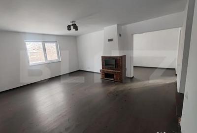 Casă cu 7 camere cu Teren 603 Mp în Central - 2