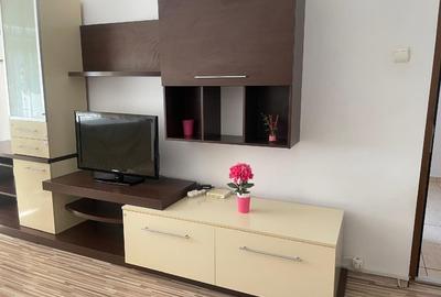 Inchiriez apartament 2 camere - 8