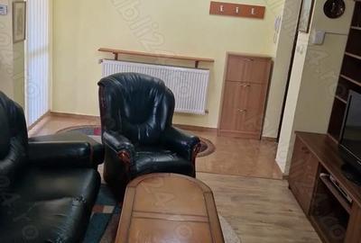 Apartament cu 3 camere decomandat în Unirea - 1