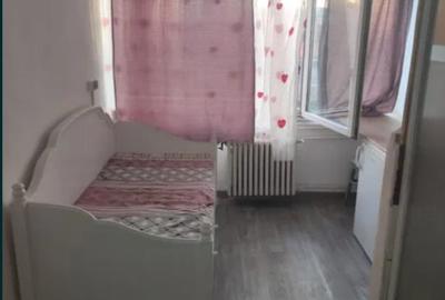 Garsonieră în Tractorul - 4