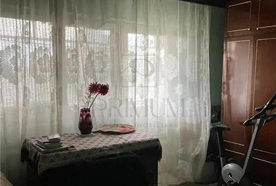 SIMION BARNUTIU - 3 CAM - DECOMANDAT - 2 BAI - 2 BALCOANE - BOXA - CENTRALA/AC - 7