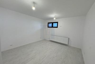 Apartament cu 5 camere decomandat în Crângași - 12