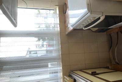 Vand apartament 3 camere in Caracal - 2