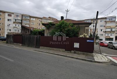 Casă cu 3 camere cu Canalizare în Central - 5