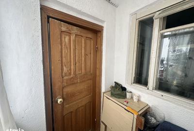 Garsonieră decomandată în Central - 2