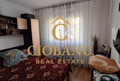Apartament 3 camere ETAJ 1 de vanzare zona Craiovita Noua - 2