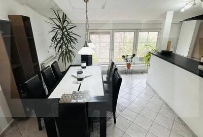 Apartament cu 5 camere în Central - 1