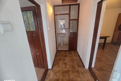 Casă cu 4 camere în Săucești - 3