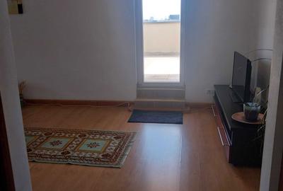 Apartament cu 2 camere decomandat în Torontalului - 3