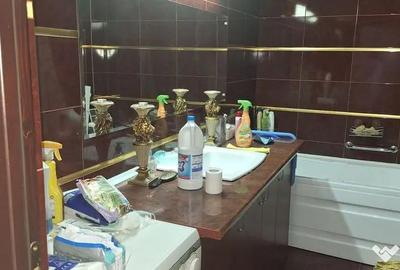 Apartament cu 7 camere semidecomandat în Mărășești - 4
