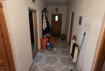 Casă individuală cu 5 camere cu Canalizare în Dragomirești - 11