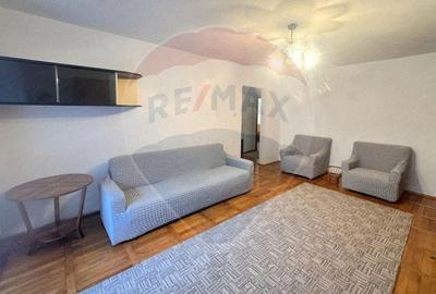 Apartament cu 3 camere de inchiriat in zona Rogerius - 10
