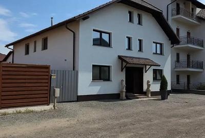 Duplex de vanzare