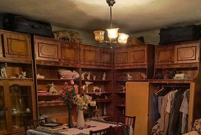 De vanzare casa la Romanesti comuna Rosiile - 1