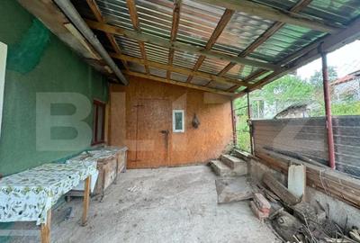 Casă cu 2 camere cu Teren 836 Mp în Central